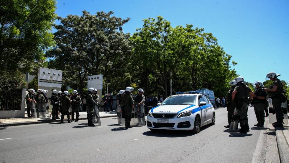 Αυτεπάγγελτη προανάκριση για τα επεισόδια στο ΑΠΘ - Ελεύθεροι οι 39 προσαχθέντες